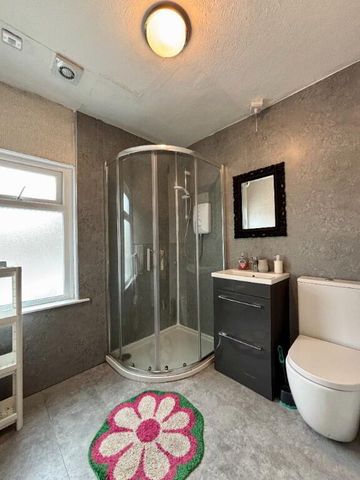 3 Lisburn Avenue, Belfast, BT9 7FX - Photo 3