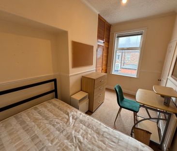 Ratcliffe Street, Burton Stone Lane - P1933 - Photo 6