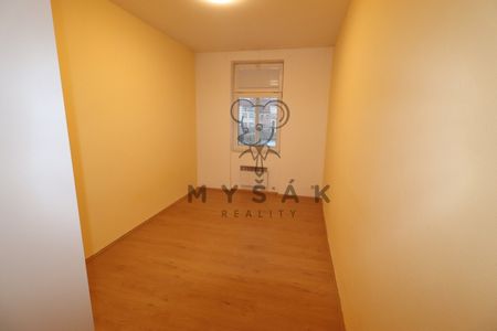 Pronájem bytu 3+1 58 m², Fráni Šrámka 1338, České Budějovice - Fotografie 5
