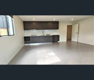 Granny/200 Bantry Bay Road, Frenchs Forest, NSW 2086 - Photo 5