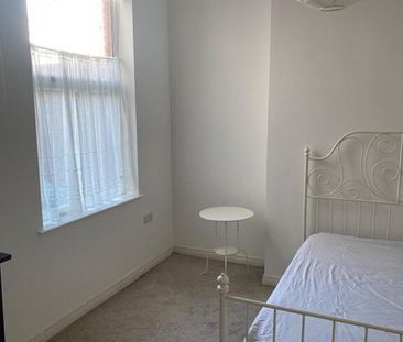 Apt 1, 6 Alexander Gardens, Fortwilliam, Belfast, BT15 3LJ - Photo 6