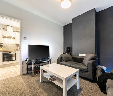 5 bedroom house to rent - Photo 1