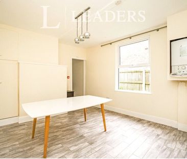 6 bedroom semi detached to rent Bankfield Road, Liverpool, Merseysi... - Photo 2