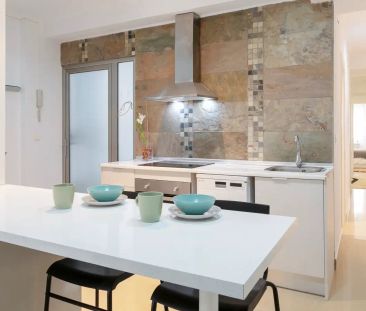 Room in a shared 5-bedroom apartment for rent in Alicante, perfect ... - Photo 5