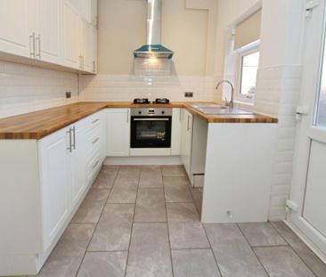 2 bedroom semi-detached house to rent - Photo 1