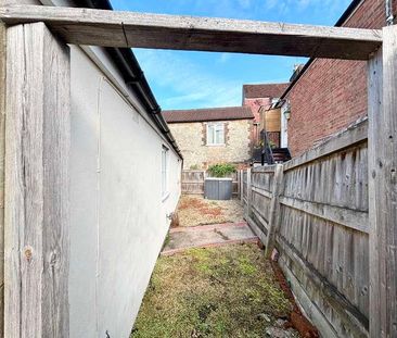 George Street, Warminster, BA12 - Photo 3