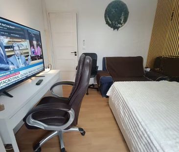 Rua Garcia de Orta, Amadora, Lisbon 2720-249 - Photo 6