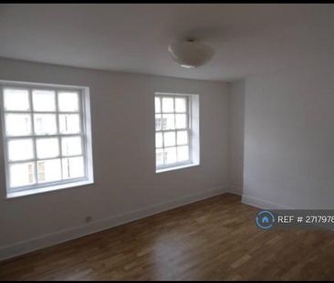 2 bedroom maisonette to rent - Photo 2