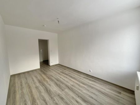 3-Zimmer-Wohnung, Renovierungsarbeiten sind nicht mehr erforderlich! - Foto 4