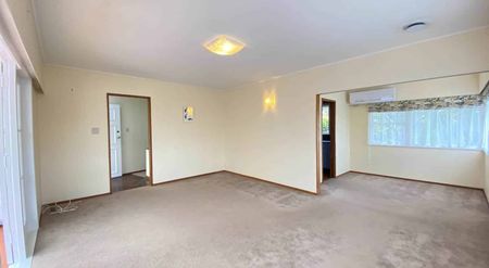 13 The Rosebowl - Great Location - Photo 2