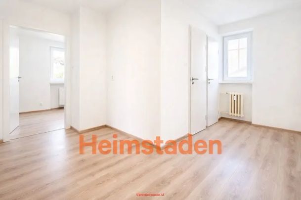 Pronájem bytu 2+1 55 m - Fotografie 1