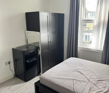 Room in a Shared House, Northbrook Road, IG1 - Photo 1