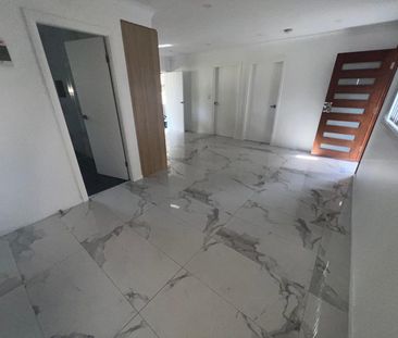 MODERN HOME - Photo 6