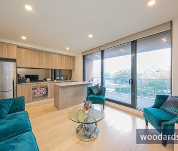 Sophisticated Urban Living in the Heart of Malvern East - Photo 1