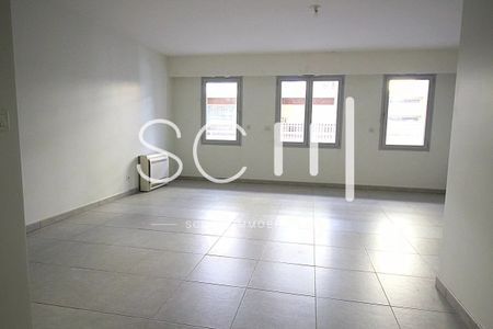 Studio Centre Ville location à l'année - Photo 4