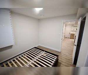 1 Bed 1 Bath Suite SW Edmonton Paisley WOW - Photo 2