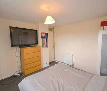 3 bedroom terraced house to rent - Photo 6