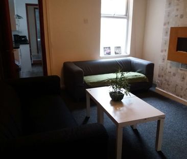 COSY HOUSE SHARE 5 MINS FROM CITY/STUDENTS OR PROFESSIONALS - Photo 6