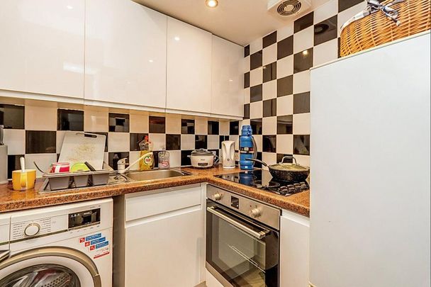 1 bedroom flat to rent - Photo 1