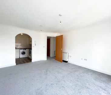 2 bedroom apartment to rent - Photo 2