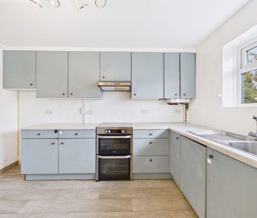 2 bedroom maisonette to rent - Photo 3