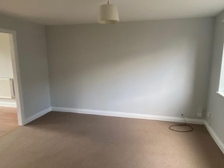 3 bedroom detached house to rent - Photo 3