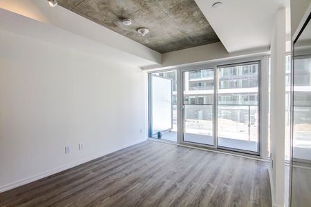 For Lease - 8 Hillsdale Avenue Unit# 740, Toronto, Ontario - Photo 2