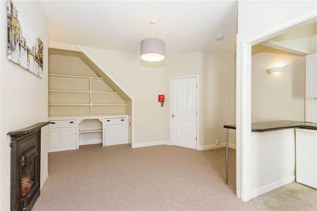 5 bedroom terraced house to rent - Photo 2
