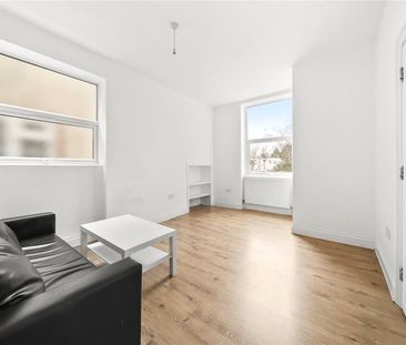 Golders Way, NW11, London - Photo 3