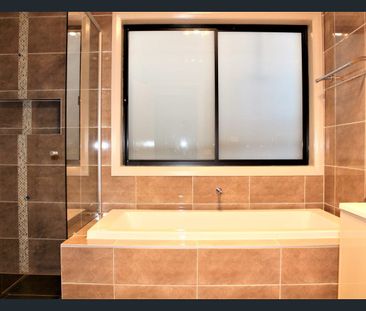 Comfortable family living in a convenient location!!! - Photo 6