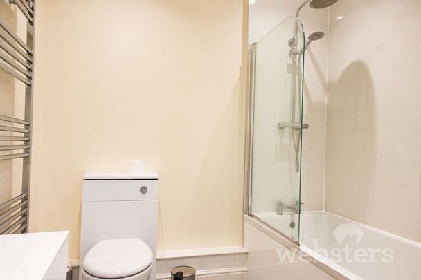 3 bedroom end of terrace house to rent - Photo 1