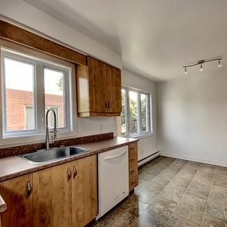 5 1/2 à louer - Photo 1