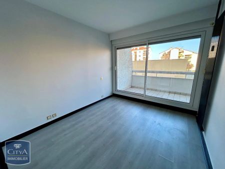 Appartement à louer 4 pièces 101.04m² - Photo 2