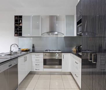 8 Scanlan Street, Bentleigh East - Photo 6