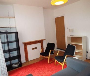 4 bedroom terraced house to rent - Photo 2