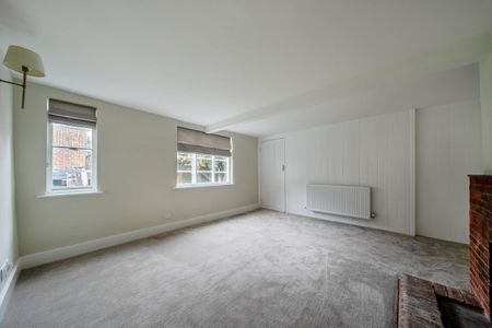 2 bedroom semi-detached house to rent - Photo 5