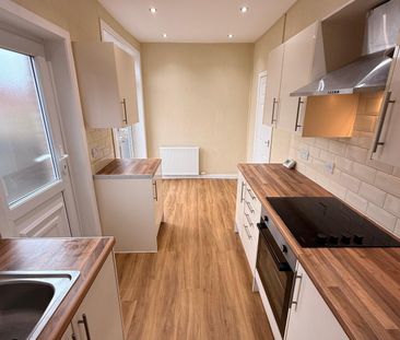 Stunning Refurbed 2 Bed Family Home To Let In Darwen, Blackburn - Photo 4