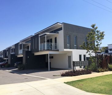 Excellent 2 Bedroom, 1 Bathroom Unit - Photo 2