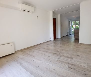 Appartement Aix En Provence 3 pièce(s) 66.13 m2 Refait à Neuf, park... - Photo 2