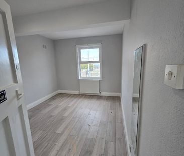 3 Bed Flat, Ridgeway Road, S12 - Photo 2