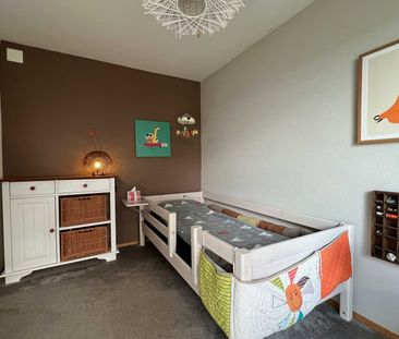 MAISON DE 5 PIÈCES À DIETLIKON (ZH), MEUBLÉE, TEMPORAIRE - Photo 1