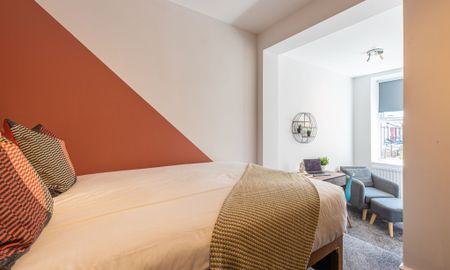 6 Bed (4Ensuite) Professional HMO Room 4 - Photo 5