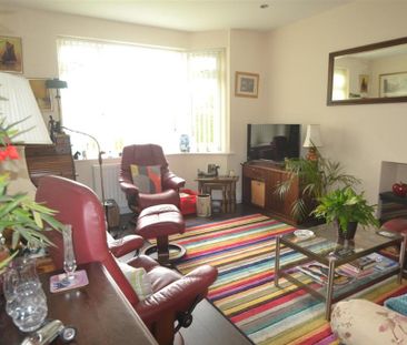 4 bedroom detached house to rent - Photo 6