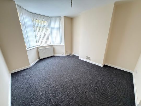 Birmingham New Road, Lanesfield, Wolverhampton - Photo 1