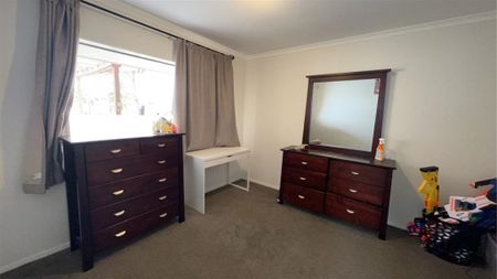 48 Medvale Avenue, Flat Bush, Auckland - Photo 5