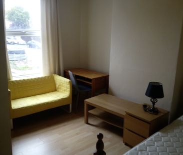 Student Properties to Let - Photo 3