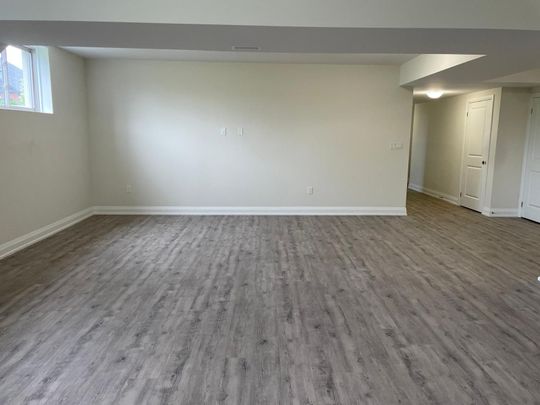 For Lease - 184 Sanderling Crescent Unit# B, Kawartha Lakes, Ontario - Photo 1