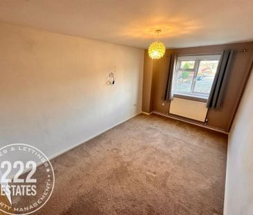 St. Peters Way - Warrington - WA2 - Photo 5