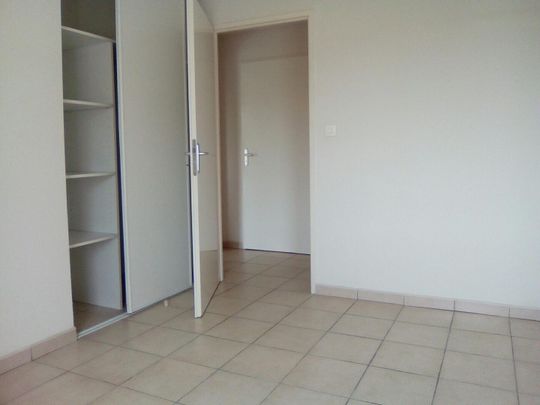 location Appartement T2 DE 41.81m² À ST ESTEVE - Photo 1