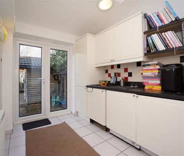 4 bedroom House To Let - Photo 6